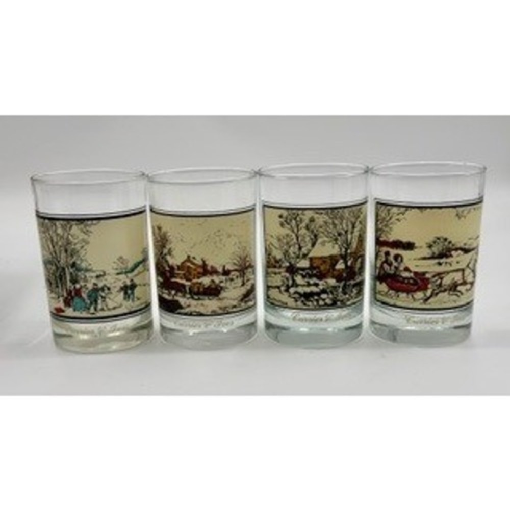 Currier and Ives Winter Village Scene Glasses Set‎ of 4 Vtg Collector Glasses